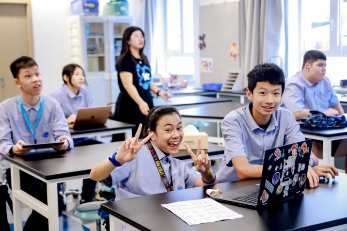 Students with IGCSE certificates